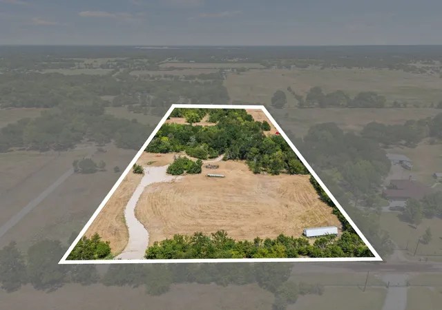 Photo 1 of Land for sale at 1528 County Road 3520, Quinlan, TX 75474 | MLS# 21356470 | Listing updated on 2026-08-15