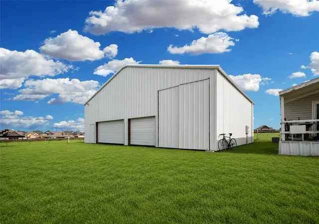 Photo 4 of House for sale at 7932 County Rd, Godley, TX 76044 | MLS# 21358034 | Listing updated on 2026-08-17
