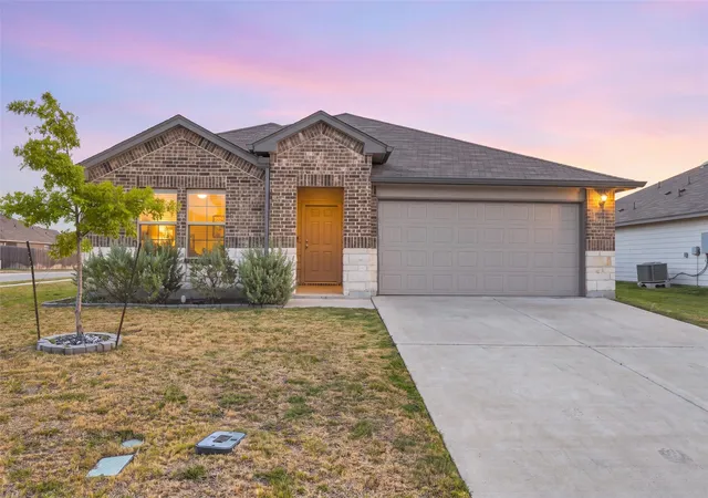 Photo 1 of Sale Pending at 7100 Canadian Dr, China Spring, TX 76633 | MLS# 21359877 | Listing updated on 2026-10-05