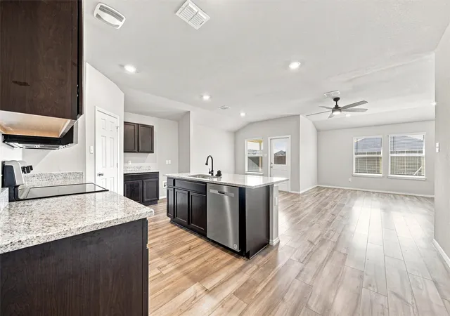 Photo 3 of Sale Pending at 7100 Canadian Dr, China Spring, TX 76633 | MLS# 21359877 | Listing updated on 2026-10-05
