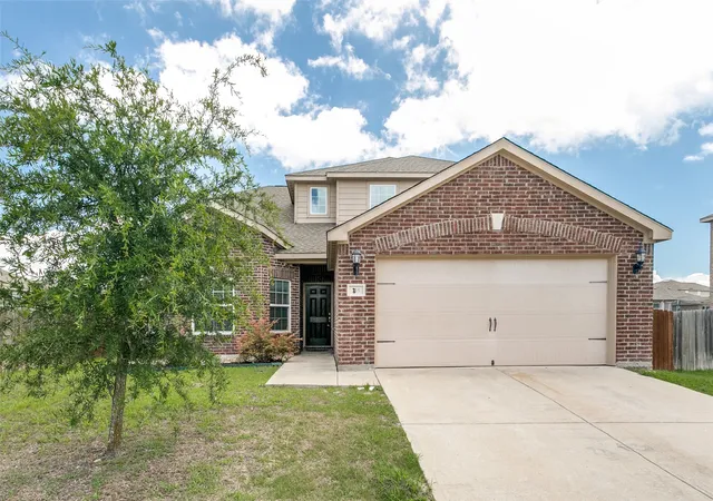 Photo 3 of Single family home for sale at 215 Silverleaf Dr, Princeton, TX 75407 | MLS# 21359963 | Listing updated on 2026-08-14