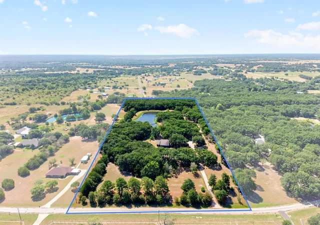 Photo 1 of Single family home for sale at 10148 Bluebonnet Dr, Scurry, TX 75158 | MLS# 21359917 | Listing updated on 2026-08-28