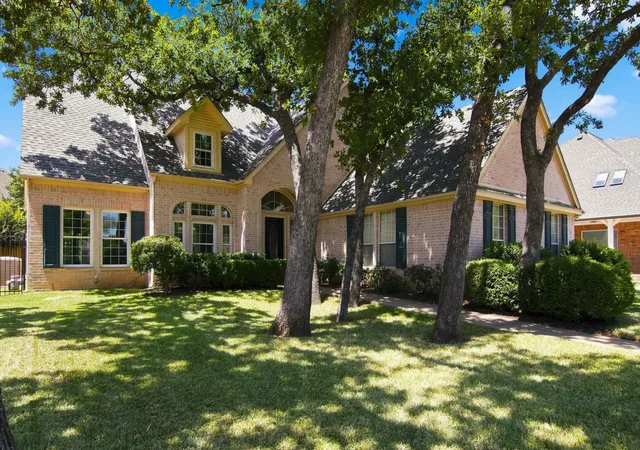Photo 1 of Single family home for sale at 8321 Brandonwood Dr, North Richland Hills, TX 76182 | MLS# 21356100 | Listing updated on 2026-08-18