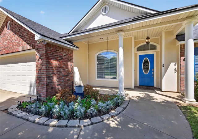 Photo 1 of Single family home for sale at 418 Heritage Dr, Bossier City, LA 71112 | MLS# 21357262 | Listing updated on 2026-08-15