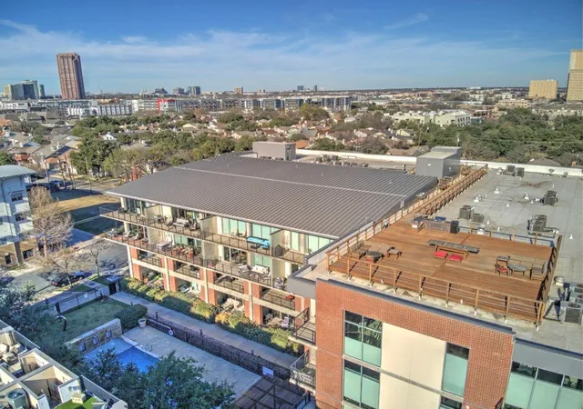 Photo 3 of Sale Pending at 3030 Bryan St #306, Dallas, TX 75204 | MLS# 21360039 | Listing updated on 2026-08-28