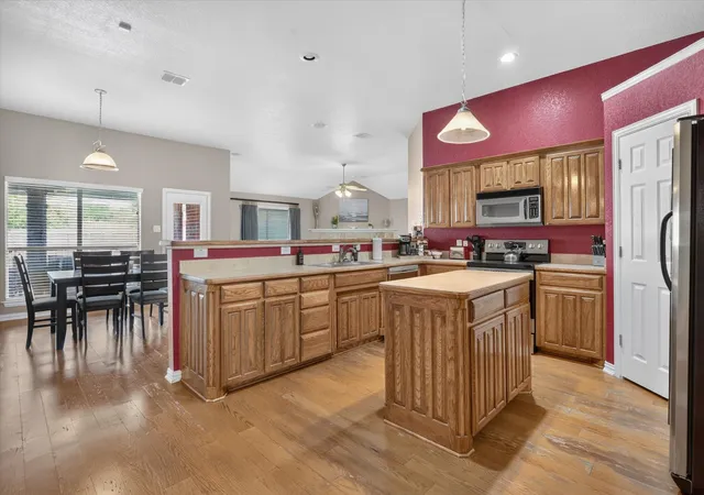 Photo 4 of Single family home for sale at 6829 Cheatham Dr, Watauga, TX 76148 | MLS# 21357931 | Listing updated on 2026-09-18