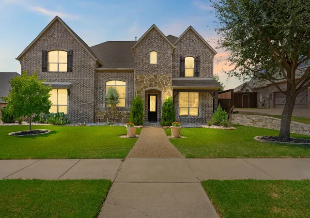 Photo 2 of Single family home for sale at 941 Jessica Ln, Prosper, TX 75078 | MLS# 21360064 | Listing updated on 2026-10-05