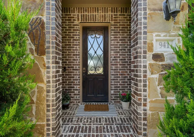 Photo 4 of Single family home for sale at 941 Jessica Ln, Prosper, TX 75078 | MLS# 21360064 | Listing updated on 2026-10-05