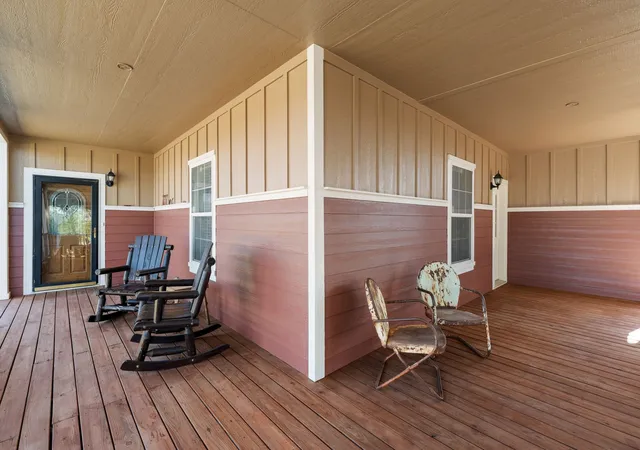 Photo 4 of Single family home for sale at 737 Bunk House Dr, Venus, TX 76084 | MLS# 21358947 | Listing updated on 2026-10-02