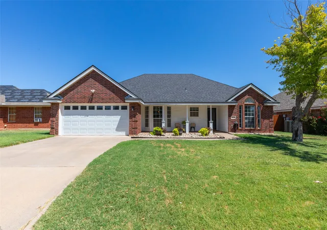 Photo 1 of Sale Pending at 4450 Cole Dr, Abilene, TX 79606 | MLS# 21358834 | Listing updated on 2026-08-31
