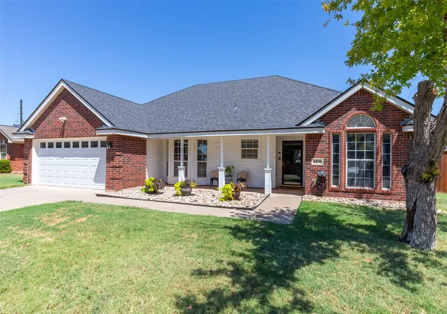 Photo 3 of Sale Pending at 4450 Cole Dr, Abilene, TX 79606 | MLS# 21358834 | Listing updated on 2026-08-31