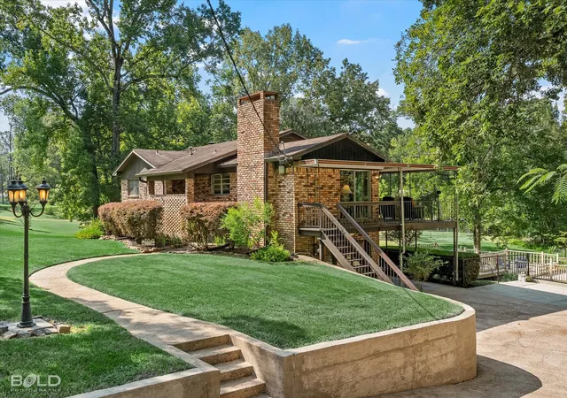 Photo 1 of Sale Pending at 2838 Oak Mont Cir, Shreveport, LA 71119 | MLS# 21356498 | Listing updated on 2026-10-06
