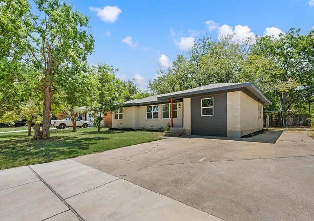 Photo 1 of Sale Pending at 3557 Montreal Cir, Haltom City, TX 76117 | MLS# 21359701 | Listing updated on 2026-08-26