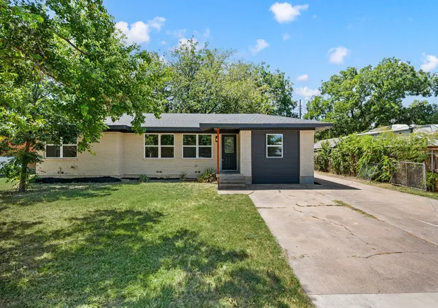 Photo 3 of Sale Pending at 3557 Montreal Cir, Haltom City, TX 76117 | MLS# 21359701 | Listing updated on 2026-08-26