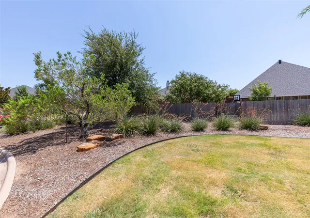 Photo 3 of Single family home for sale at 1418 Roadrunner Ct, Abilene, TX 79601 | MLS# 21359607 | Listing updated on 2026-09-20