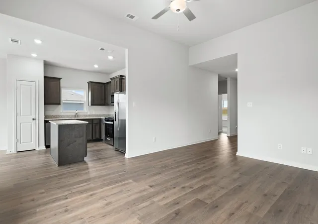 Photo 3 of Sale Pending at 1328 Helca Dr, Fort Worth, TX 76140 | MLS# 21360225 | Listing updated on 2026-08-25