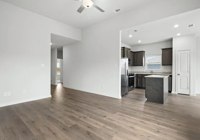 Photo 3 of Single family home for sale at 9609 Logan Square Dr, Fort Worth, TX 76140 | MLS# 21360244 | Listing updated on 2026-10-02