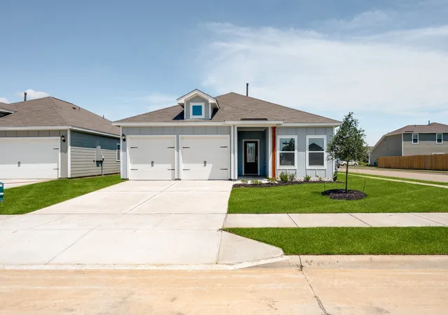 Photo 1 of Single family home for sale at 9637 Logan Square Dr, Fort Worth, TX 76140 | MLS# 21360258 | Listing updated on 2026-08-25