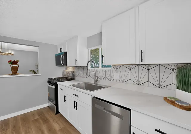 Photo 3 of Single family home for sale at 4107 Rockford Dr, Dallas, TX 75211 | MLS# 21357847 | Listing updated on 2026-10-07