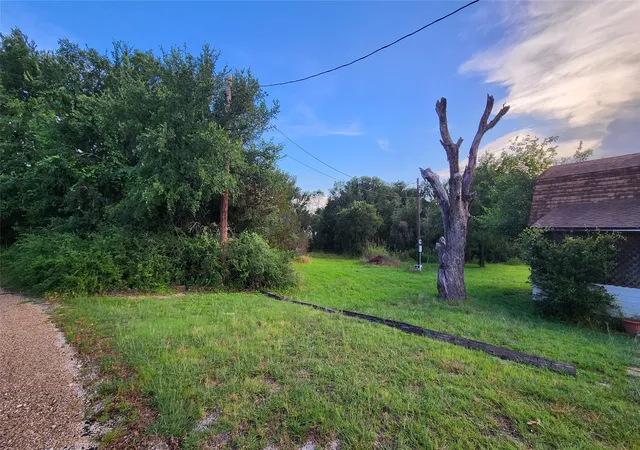 Photo 3 of Land for sale at 3012 Moon Ct, Granbury, TX 76049 | MLS# 21360332 | Listing updated on 2026-08-16