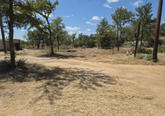 Photo 10 of Single family home for sale at 4205 Austin Pl, Fort Worth, TX 76135 | MLS# 21359668 | Listing updated on 2026-10-01