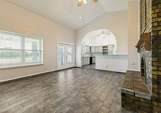 Photo 3 of Multi family home for sale at 13740 Vida Ln, Dallas, TX 75253 | MLS# 21360259 | Listing updated on 2026-09-03