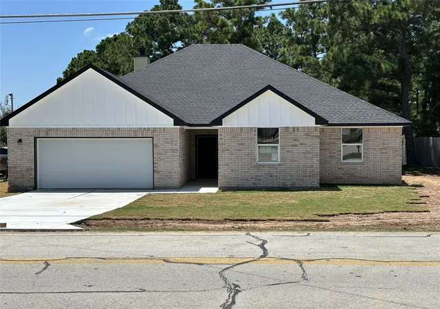 Photo 1 of Single family home for sale at 109 Mauna Kea Ln, Bastrop, TX 78602 | MLS# 21344929 | Listing updated on 2026-08-18