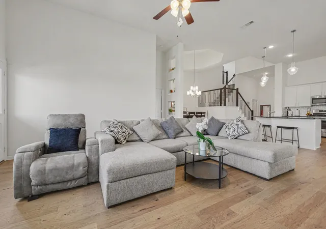Photo 3 of Sale Pending at 1509 Ravenswood Ln, Wylie, TX 75098 | MLS# 21360314 | Listing updated on 2026-09-02