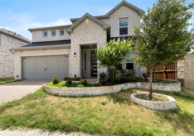 Photo 3 of Single family home for sale at 3215 San Clemente Dr, Melissa, TX 75454 | MLS# 21359340 | Listing updated on 2026-10-04