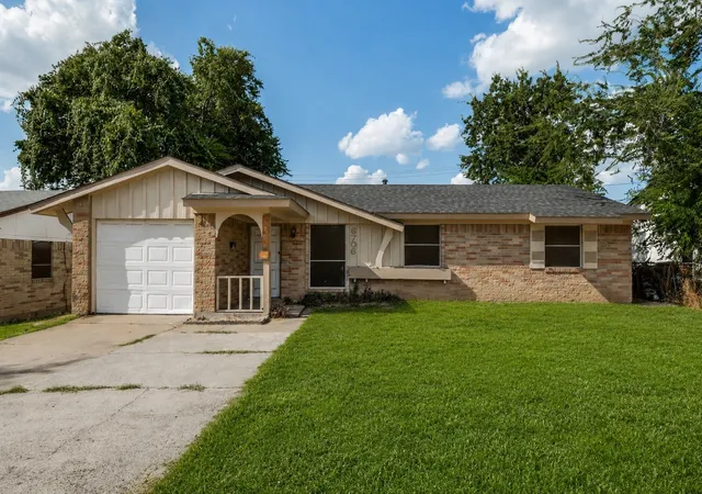 Photo 1 of Single family home for sale at 6706 La Grange Dr, Dallas, TX 75241 | MLS# 21352049 | Listing updated on 2026-08-16