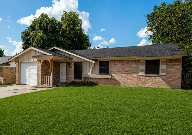 Photo 3 of Single family home for sale at 6706 La Grange Dr, Dallas, TX 75241 | MLS# 21352049 | Listing updated on 2026-08-16