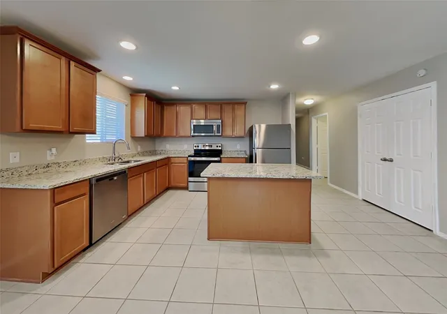 Photo 2 of Single family home for sale at 1108 Hickory Bend Ln, Fort Worth, TX 76108 | MLS# 21360369 | Listing updated on 2026-08-15