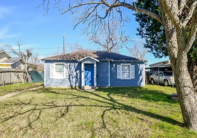 Photo 1 of Single family home for sale at 1511 Bernard St, Pasadena, TX 77506 | MLS# 21360358 | Listing updated on 2026-08-14