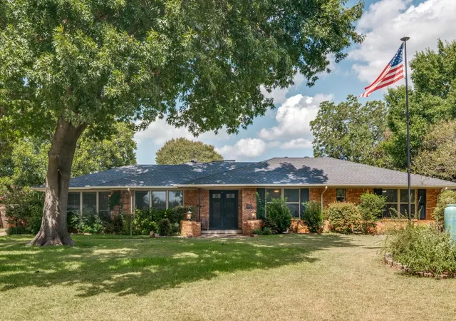 Photo 1 of Single family home for sale at 10216 Plummer Dr, Dallas, TX 75228 | MLS# 21358134 | Listing updated on 2026-08-15