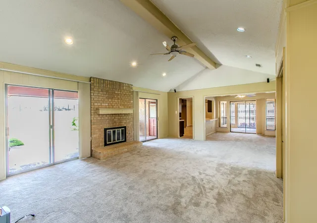Photo 3 of Sale Pending at 4400 Kingswick Dr, Arlington, TX 76016 | MLS# 21360415 | Listing updated on 2026-09-21