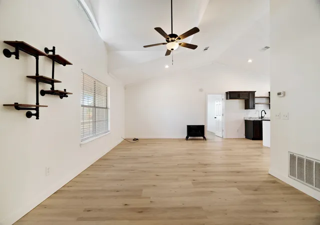 Photo 3 of Single family home for sale at 10891 Farm Road 1497, Paris, TX 75462 | MLS# 21356461 | Listing updated on 2026-09-15