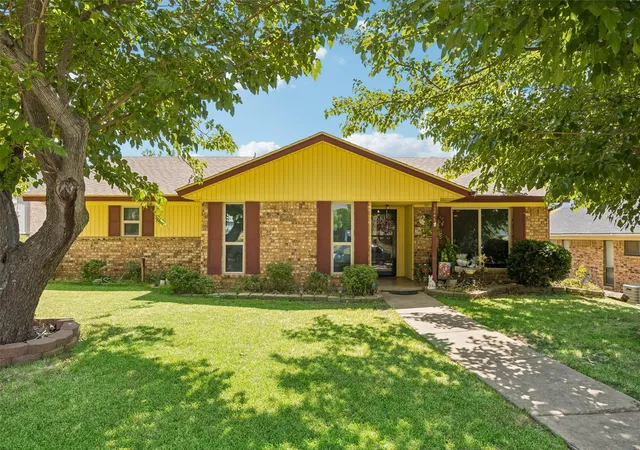 Photo 1 of Single family home for sale at 3246 Wichita Dr, Mesquite, TX 75149 | MLS# 21358611 | Listing updated on 2026-10-02
