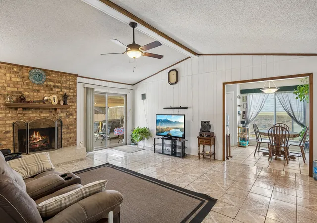 Photo 3 of Single family home for sale at 3246 Wichita Dr, Mesquite, TX 75149 | MLS# 21358611 | Listing updated on 2026-10-02
