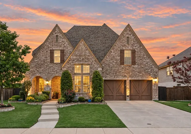 Photo 3 of Single family home for sale at 11604 Bull Creek Dr, Argyle, TX 76226 | MLS# 21360458 | Listing updated on 2026-10-07