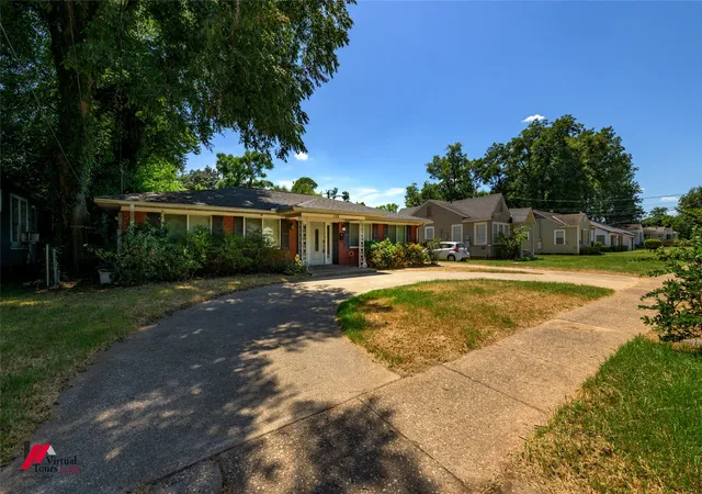 Photo 2 of Single family home for sale at 155 E Elmwood, Shreveport, LA 71104 | MLS# 21357729 | Listing updated on 2026-08-26
