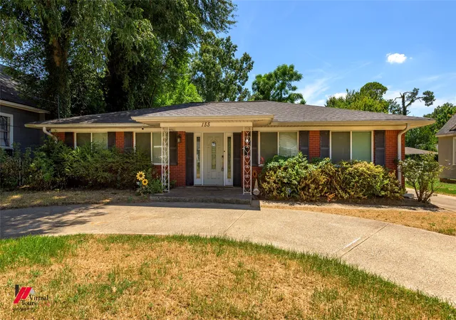 Photo 3 of Single family home for sale at 155 E Elmwood, Shreveport, LA 71104 | MLS# 21357729 | Listing updated on 2026-08-26