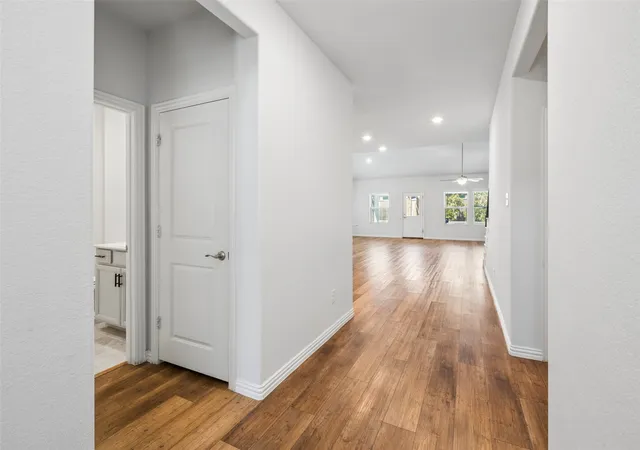 Photo 3 of Single family home for sale at 10105 Lakemont Dr, Fort Worth, TX 76131 | MLS# 21358185 | Listing updated on 2026-10-04