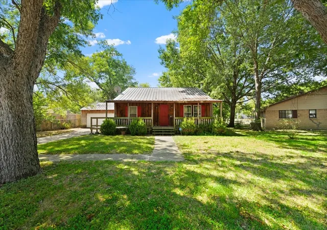 Photo 2 of Single family home for sale at 309 5Th St, Kerens, TX 75144 | MLS# 21360110 | Listing updated on 2026-08-15