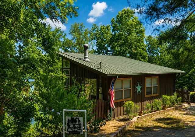 Photo 4 of Single family home for sale at 451 County Road 3236, Quitman, TX 75783 | MLS# 21358075 | Listing updated on 2026-09-16