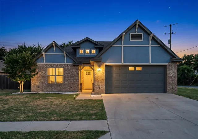 Photo 1 of Single family home for sale at 977 Sam St, Springtown, TX 76082 | MLS# 21360097 | Listing updated on 2026-10-05