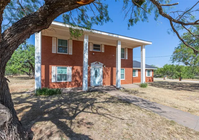 Single family home for sale at 902 Avenue O, Anson, TX 79501 | MLS# 21359912