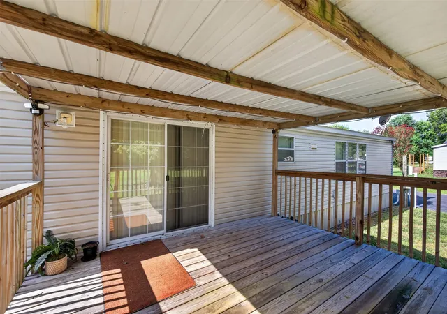 Photo 3 of Manufactured home for sale at 152 Monique Dr, Shreveport, LA 71106 | MLS# 21358753 | Listing updated on 2026-09-18