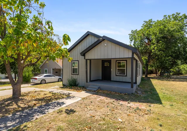 Photo 18 of Sale Pending at 1418 Georgia Ave, Dallas, TX 75216 | MLS# 21360333 | Listing updated on 2026-10-08