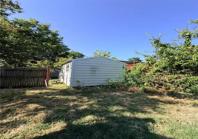 Photo 24 of Multi family home for sale at 317 Lansing St, Dallas, TX 75203 | MLS# 21360216 | Listing updated on 2026-10-08