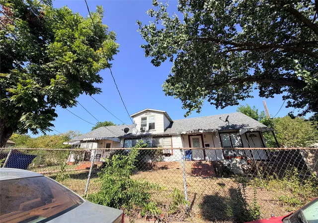 Photo 3 of Multi family home for sale at 317 Lansing St, Dallas, TX 75203 | MLS# 21360216 | Listing updated on 2026-08-15